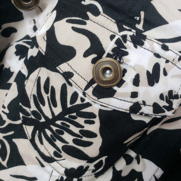 Christopher & Banks Women's Black Button Down White Tan Floral Jacket Coat - Picture 6 of 10